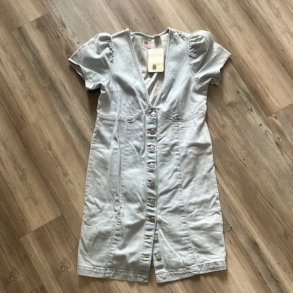 Levi’s Mini Denim Dress - Picture 1 of 3